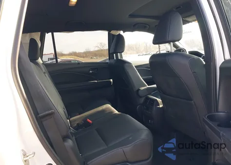 2019 Honda Passport Elite z USA, uszkodzony, nr VIN 5FNYF8H08KB025592